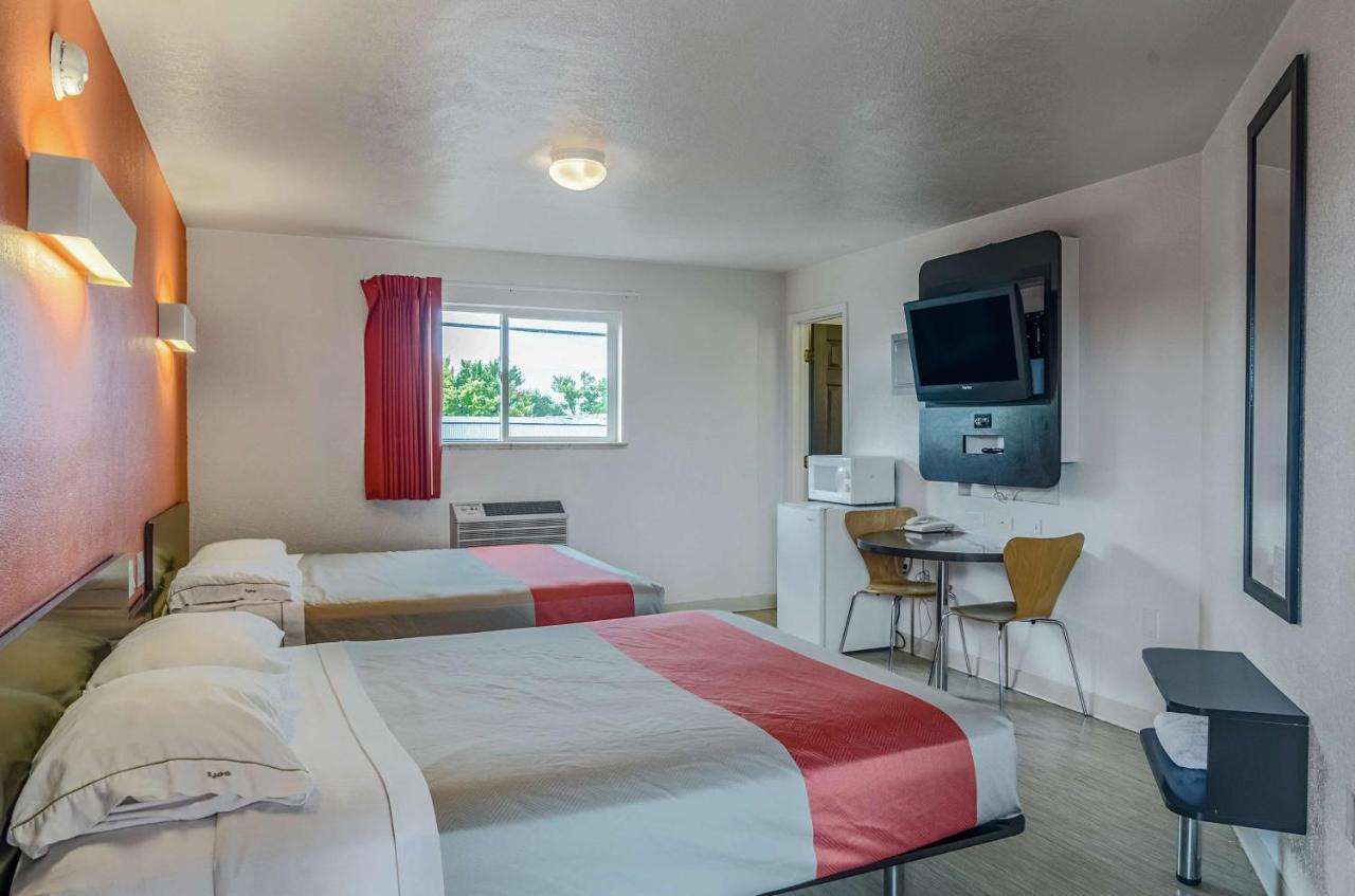 Motel 6 Riverton Wy Екстериор снимка
